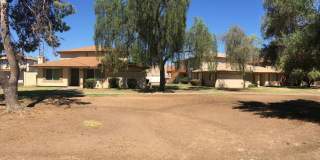 2 BEDROOM 1 BATH UPSTIARS UNIT WITH BALCONY FRONT AND BACK Gallery 14