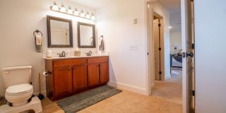 Beautiful 3 Bed/2.5 Bath Home with garage in Jonesborough Gallery 20