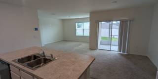 Beautiful 3 Bedroom, 2 Bathroom Home for Rent! Gallery 7