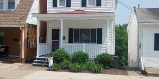 Large House with A/C, deck, updated kitchen, laundry, pet friendly September 1st Gallery 1