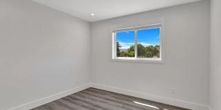 5750 Kester Avenue Gallery 1