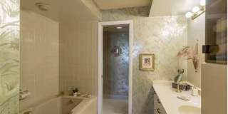 5880 Midnight Pass Road Gallery 37