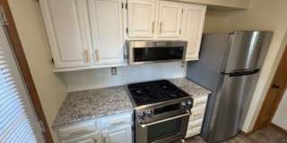 Charming 2BD/1BA Townhome in Burlington’s New North End Gallery 8