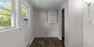 1720 W 48th Street Gallery 8