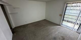 Top-Floor Corner Unit | 3BR in Cross Creek Village, Playa del Rey Gallery 4