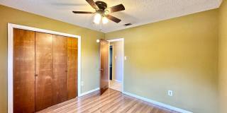 Viewable June 4th!  In-ground Pool!  Small Pets Accepted! Gallery 19