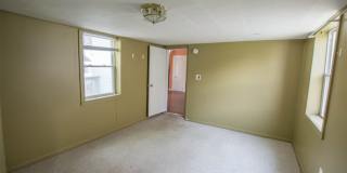 4-Bed Farmhouse Minutes from UVM Campus (30 Chase St) Gallery 14