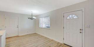 Single Story 4 bedroom home! Gallery 12