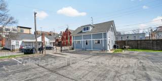 145 E 14th St Gallery 25