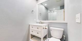 Stunning 3 bed/2 bath home available now Gallery 24