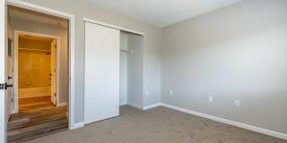 The Landings at Steele Creek Apartments Gallery 10
