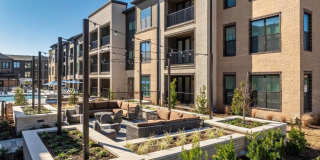 Vero McKinney Gallery 16