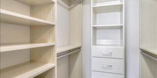 FURNISHED OPTIONAL 2 BEDROOM REMODELED CONDO ON 1ST FLOOR! Gallery 19