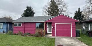 Cute Two Bedroom Home with a Large Yard Gallery 1