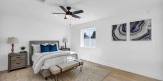 Meticulously renovated single-story contemporary estate Gallery 30