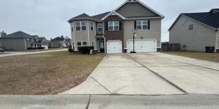 Available Now! Spacious 5 Bedroom in Grovetown! Gallery 1