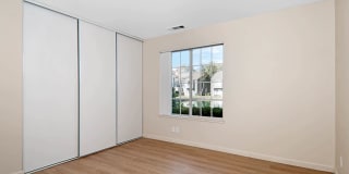 Lantern Cove Gallery 27