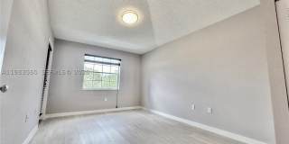 2811 N Oakland Forest Dr Gallery 15