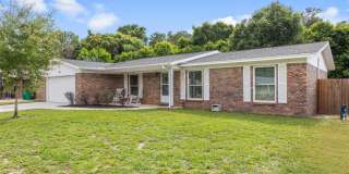 Gorgeous Home in Prime Location Gallery 1