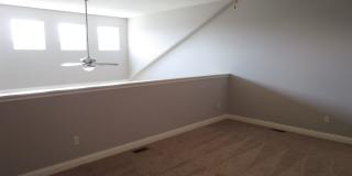 Huge 3BR/3BA Villa at Boulder Springs - Available July!! Gallery 34