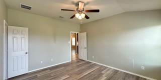 Viewable October 9th!  Pets Accepted! Gallery 18