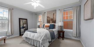 5510 Waterman Boulevard Gallery 26