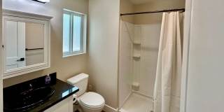 $1,595 Clovis Cottage,  1 Bed / 1 bath - 5th & Sunnyside Ave. / Solar Included! Gallery 14