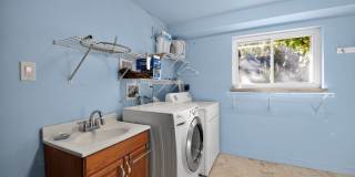 Spacious 6BR House in Lakewood Gallery 25