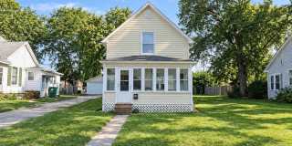 3-Bedroom Home with Large Yard in Rock Falls Gallery 1