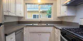 1300 Laurel Ave Gallery 4