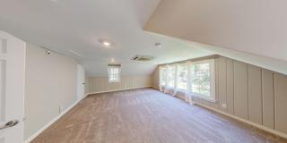 Cool Updated Historic 4/3.5 Farmhouse in Bethesda on Private, 1.5 Acre Lot Gallery 27