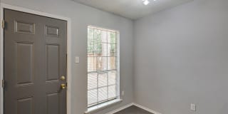 1718-1720 Hazel Street Gallery 11
