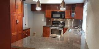 Single family home, 2 car garage Gallery 4
