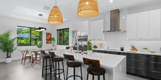 238 SE 4TH Avenue Gallery 8