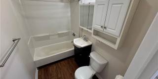 107 Mount Saint Charles Avenue Gallery 4