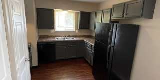 4131 N Edmondson Avenue Gallery 7