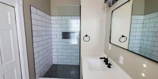 Historic Townhome !! Gallery 16