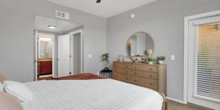 Equestrian Luxury Apartment Homes Gallery 8