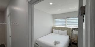 10002 E Bay Harbor Dr Gallery 2