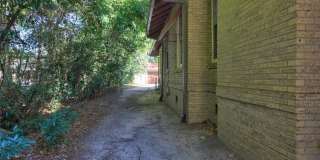 2733 Hillcrest Avenue Gallery 43