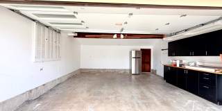 Fantastic 3 bed - 2 bath Home with backyard in North Hills Gallery 40