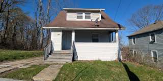3-Bedroom, 1-Bathroom Single Family Home for Rent in Akron, Ohio Gallery 1