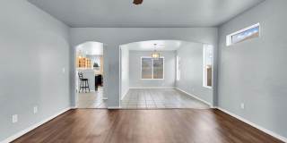 Large home in Legends West Gallery 3