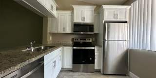 SPECIALS up to 3 MONTHS FOR FREE ON SELECT UNITS Price Reduced Gallery 1