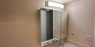 1100 Saint Charles Pl Gallery 21