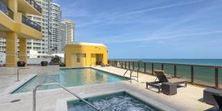 16275 Collins Avenue Gallery 30