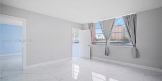 18601 NE 14th Ave Gallery 21