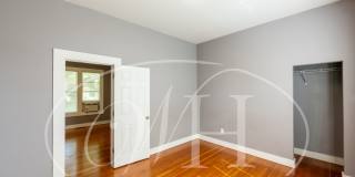 Great 2 Bedroom with Classic Finishes Gallery 19