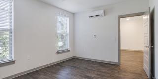 Thrive Argenta Gallery 80