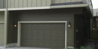 Three Bedrooms Plus Loft! Centrally located! Gallery 1